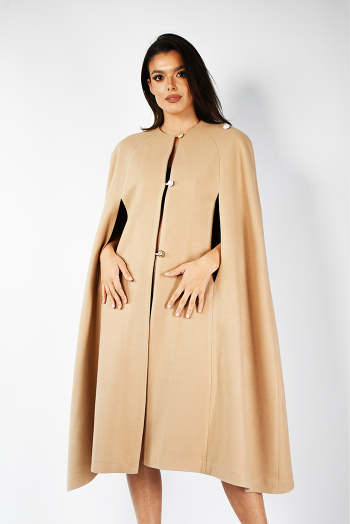 Lucia Cape